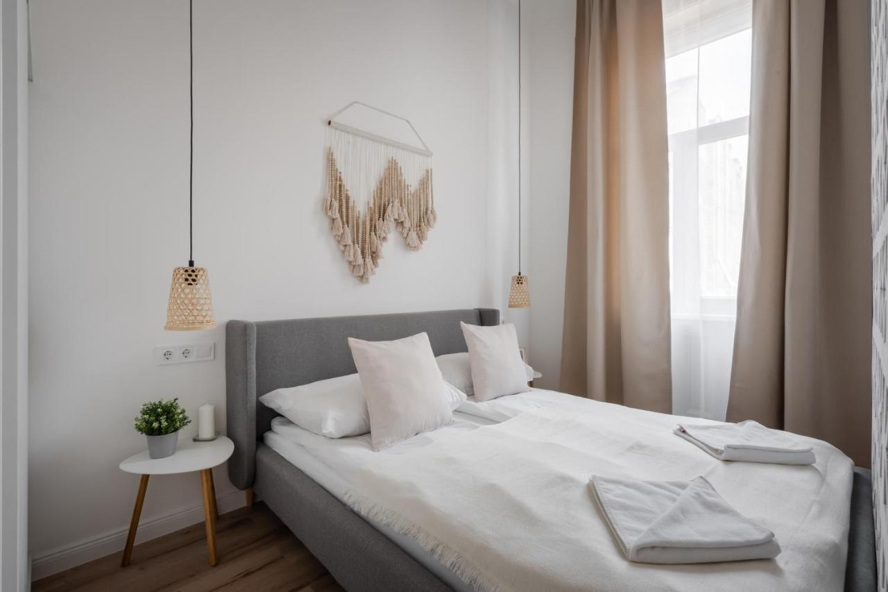 A62 - Akacfa Street Central Residence - Best Location By Bqa Budapest Esterno foto