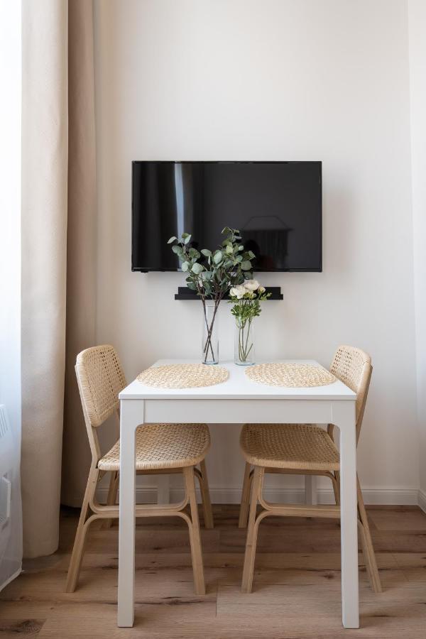 A62 - Akacfa Street Central Residence - Best Location By Bqa Budapest Esterno foto