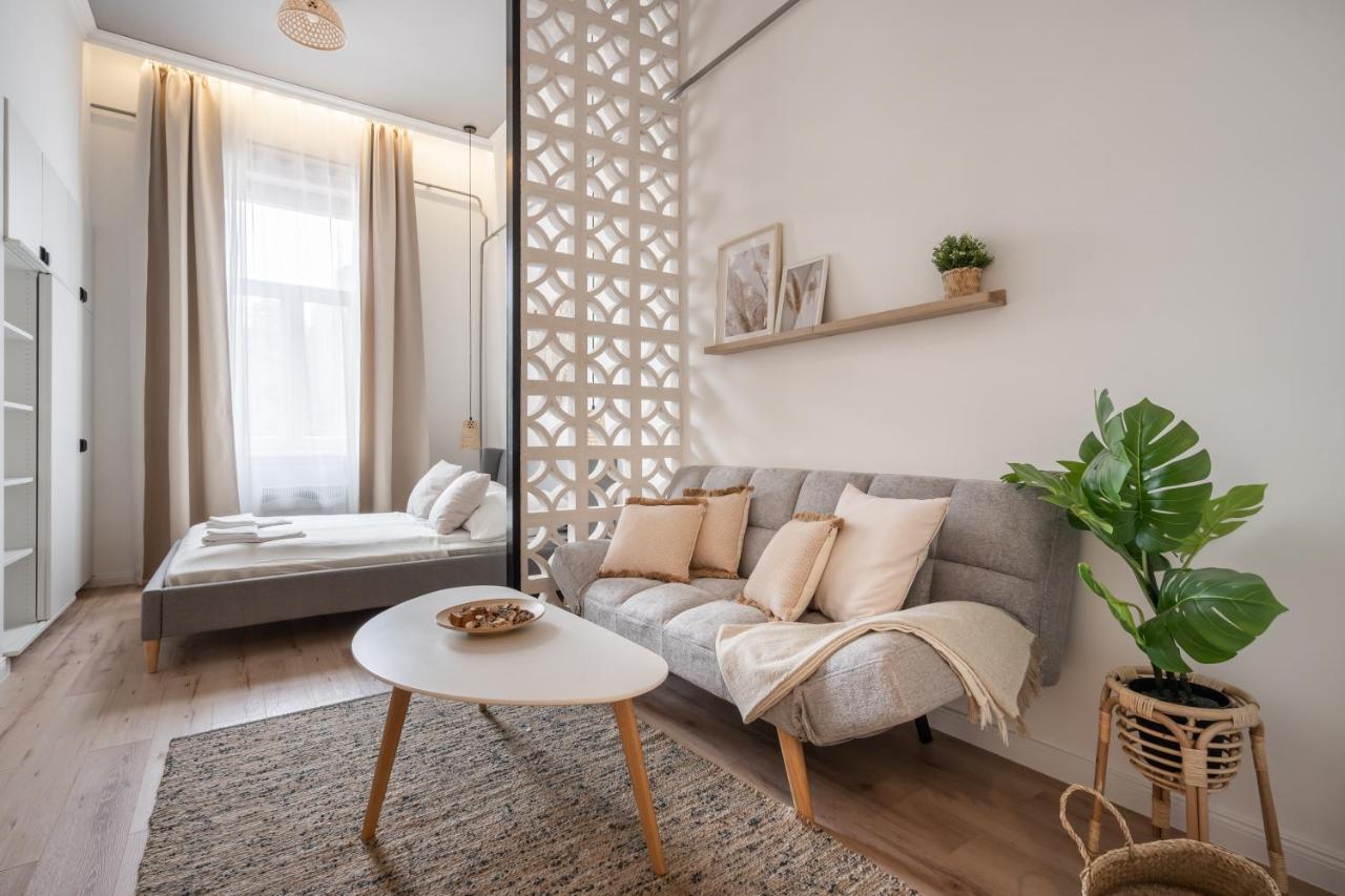 A62 - Akacfa Street Central Residence - Best Location By Bqa Budapest Esterno foto
